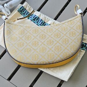 NWT Tory Burch Yellow Crossbody Bag with Classic Style